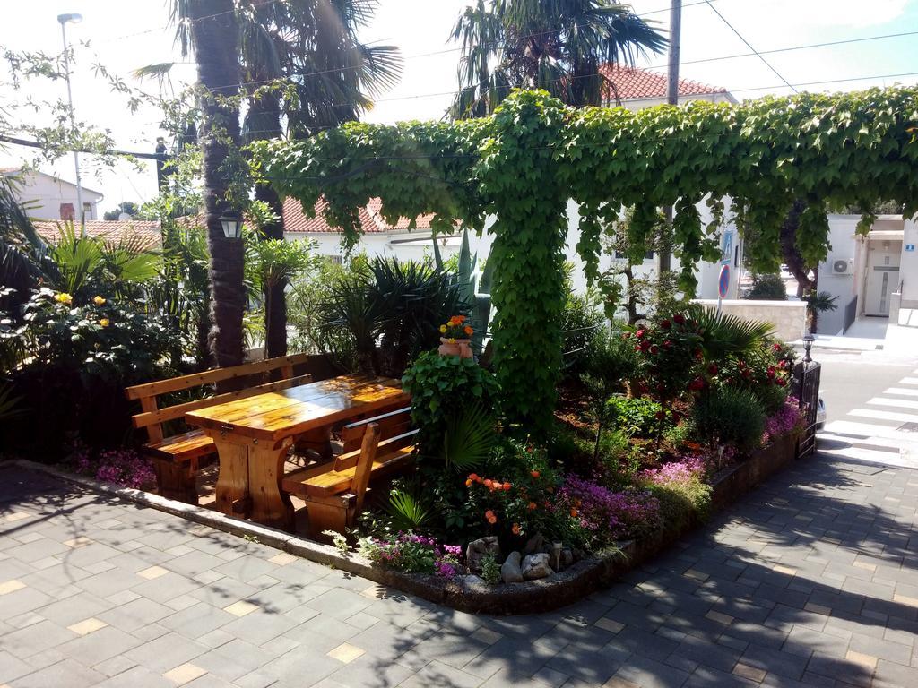 Apartmani Totic Crikvenica Ngoại thất bức ảnh